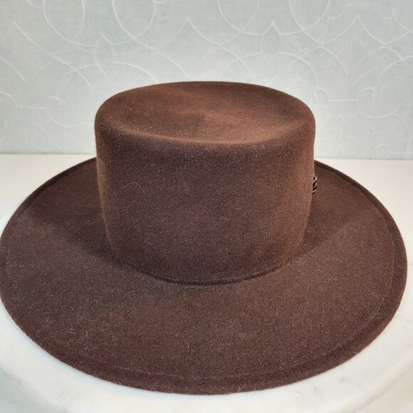 Wool hat‎ Brown